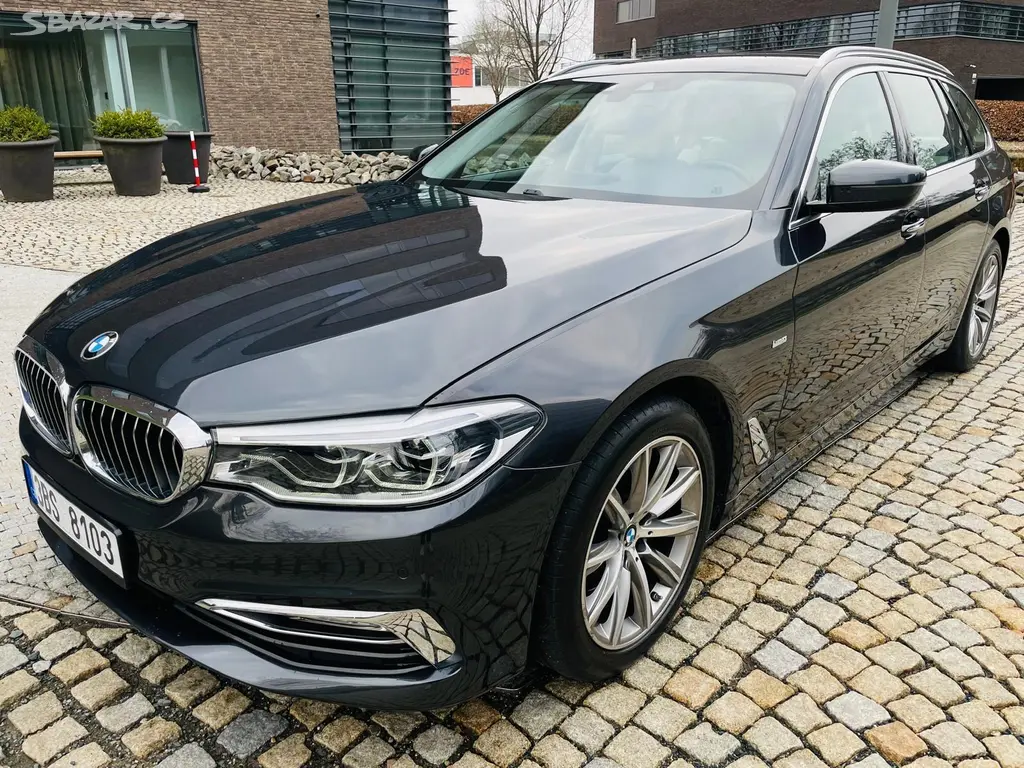 BMW Řada 5, 520D AUT KAMERA SERVISKA - fotka 4