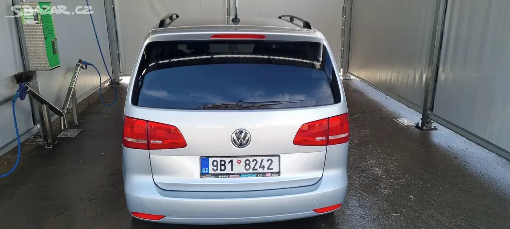 VW Touran 2011 | 7 MÍST | 1.6 TDI | Manuál - fotka 4