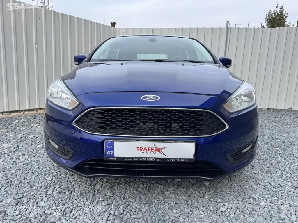 Ford Focus, 1,5 TDCi 77kW NAVIGACE - fotka 2
