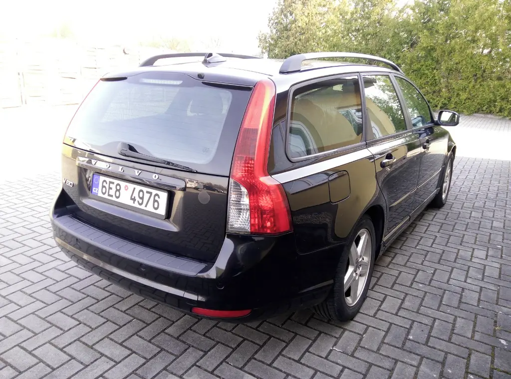 Volvo V50, 2.0D 100kW KLIMA - fotka 6