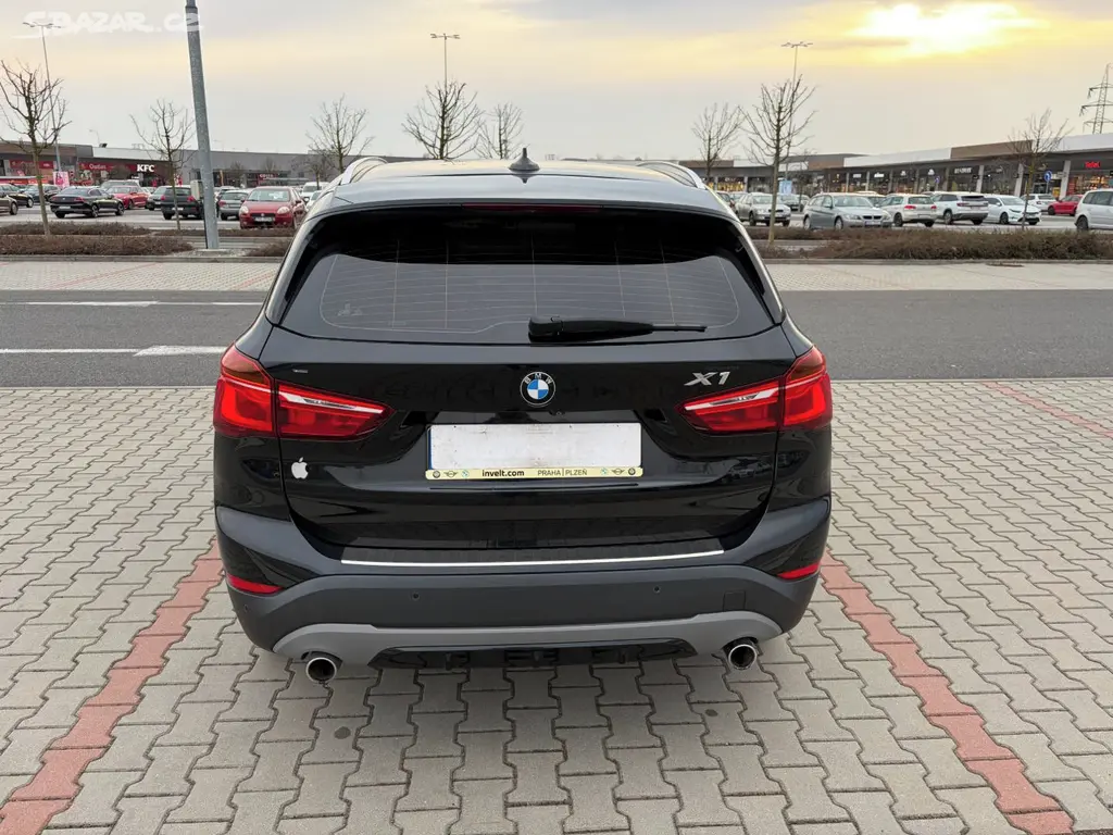 BMW X1 xDrive 20d 140kw ČR - fotka 4