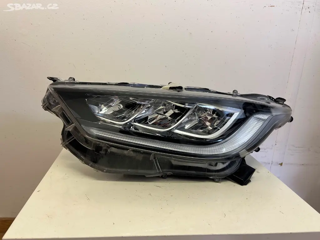 Toyota Yaris světlo LED - fotka 3