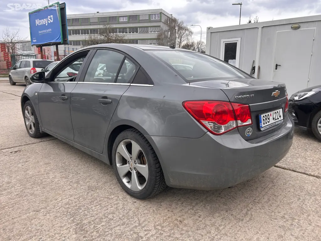 Chevrolet Cruze, 1,8 16V - fotka 6
