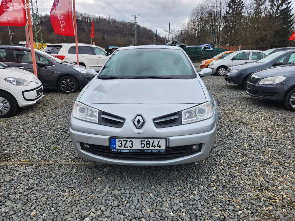Renault Megane 1.6i 82 kW - fotka 2