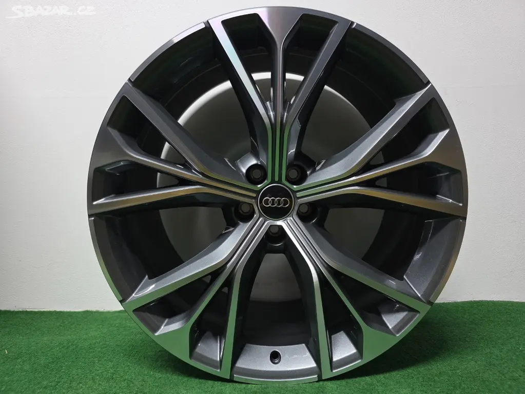 Audi Q8 SQ8 Alu kola 21 Nové Originál 4M8601025S