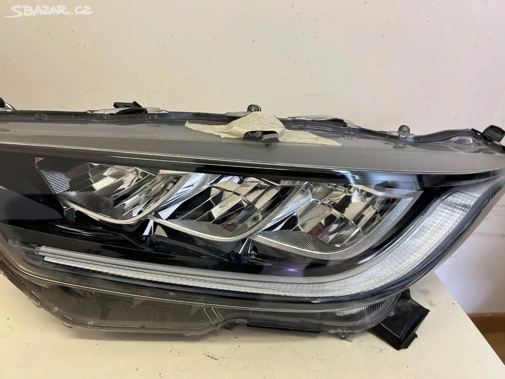 Toyota Yaris světlo LED - fotka 4