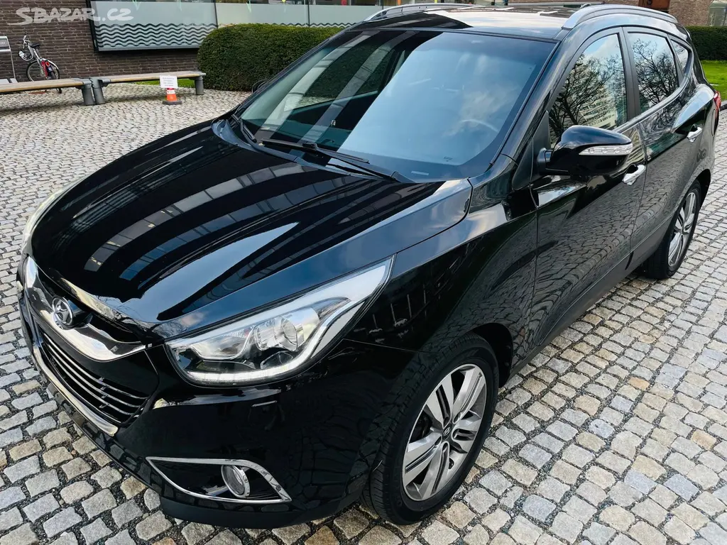 Hyundai ix35, 2.0CRD 4X4 AUT KAMERA SERVISKA - fotka 3