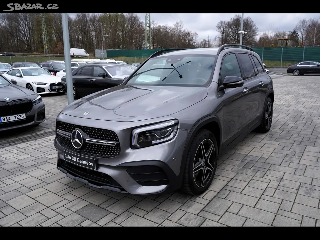 Mercedes-Benz GLB, 200d 4Matic/AMG/AT/150 PS/Led - fotka 2