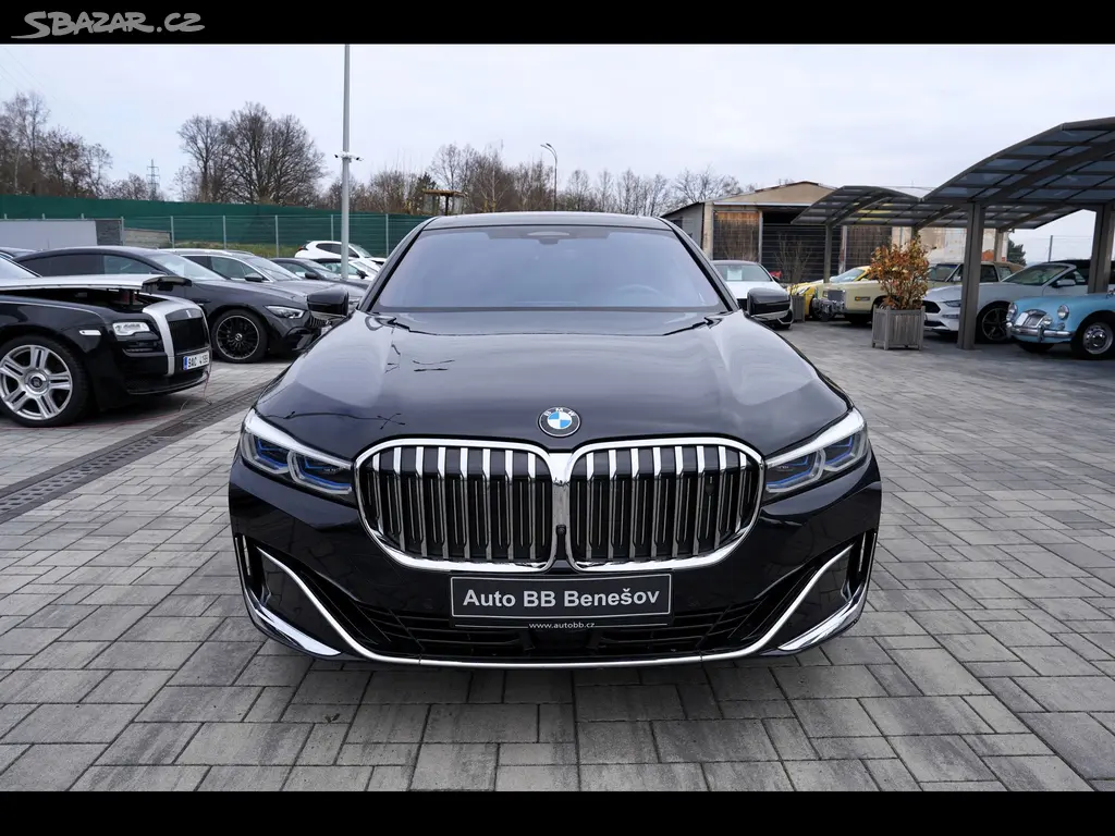 BMW Řada 7, M760Li xDrive/6.6i/V12/590PS