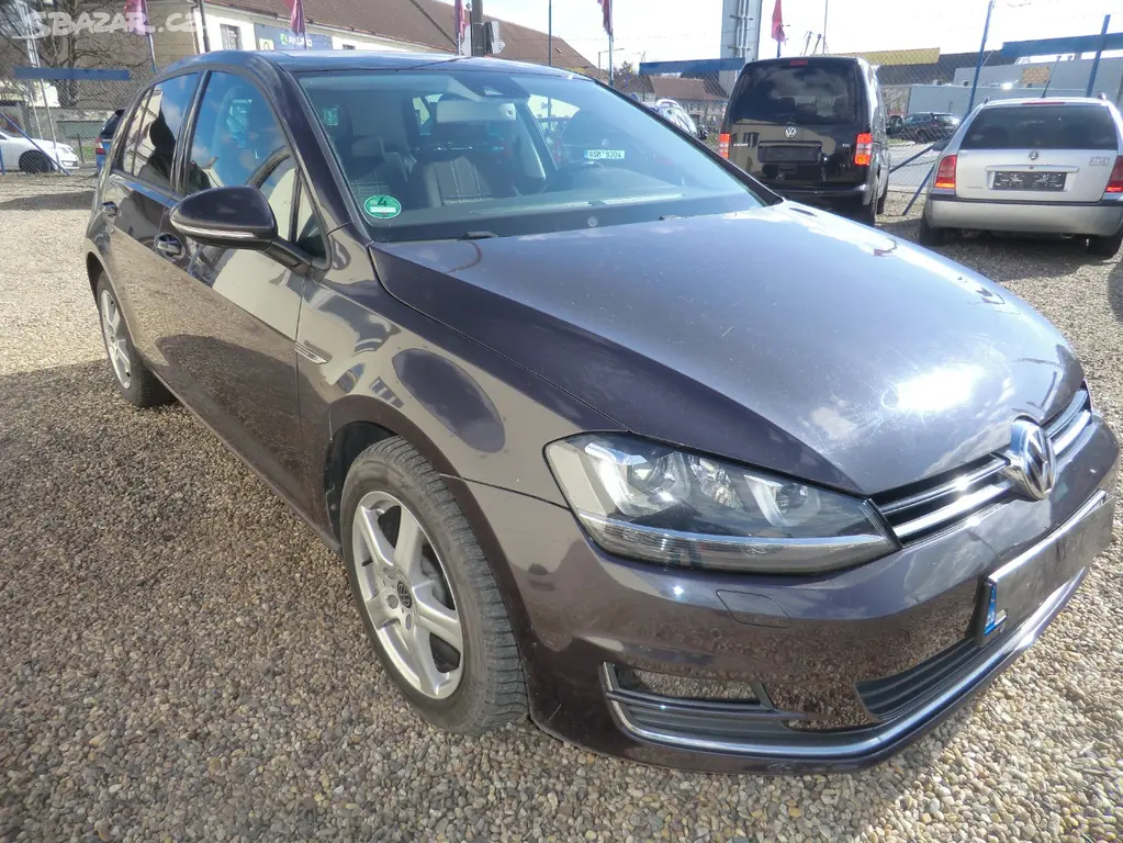 Volkswagen Golf, VII 2.0TDi 110kW DSG LOUNGE - fotka 4