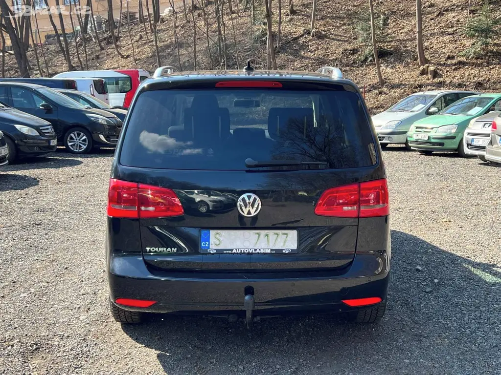 VW Touran 1.2 TSI 77kW Match 7 míst tažné panorma - fotka 5