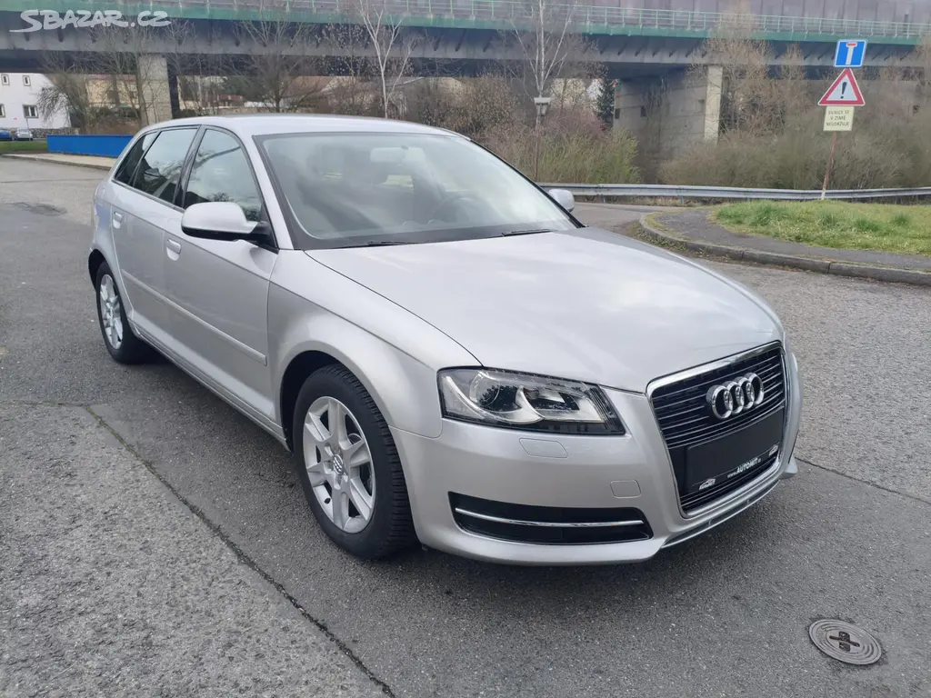 Audi A3, 1,2 TFSI 77Kw Ambition - fotka 4