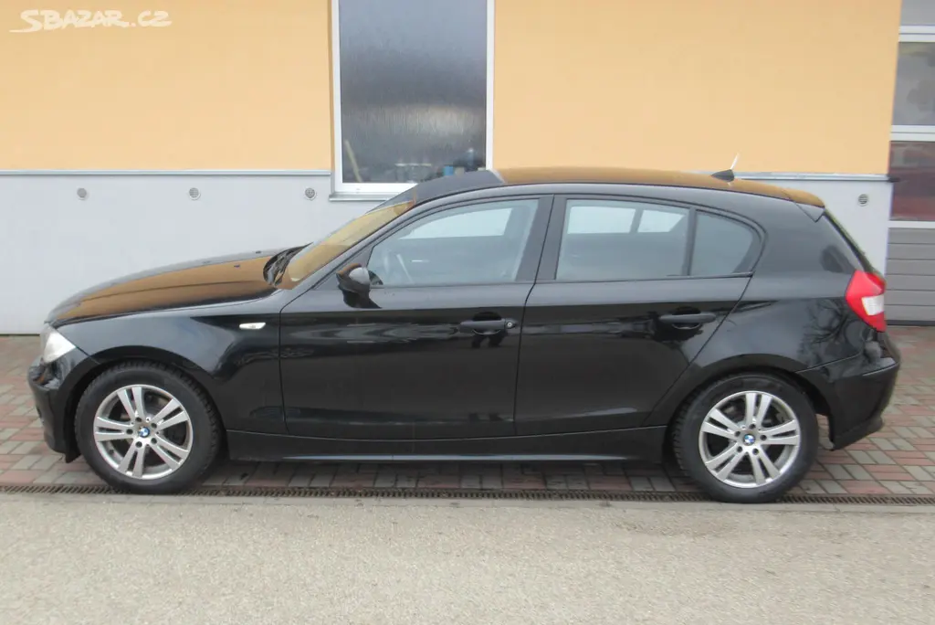 BMW Řada 1, 118d 2.0D KLIMA - fotka 6