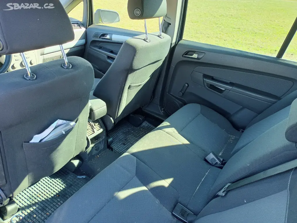 Opel Zafira B 1.9 CDTI,110 kW - fotka 6