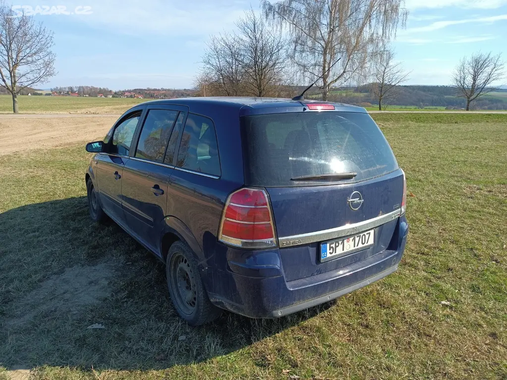 Opel Zafira B 1.9 CDTI,110 kW - fotka 4