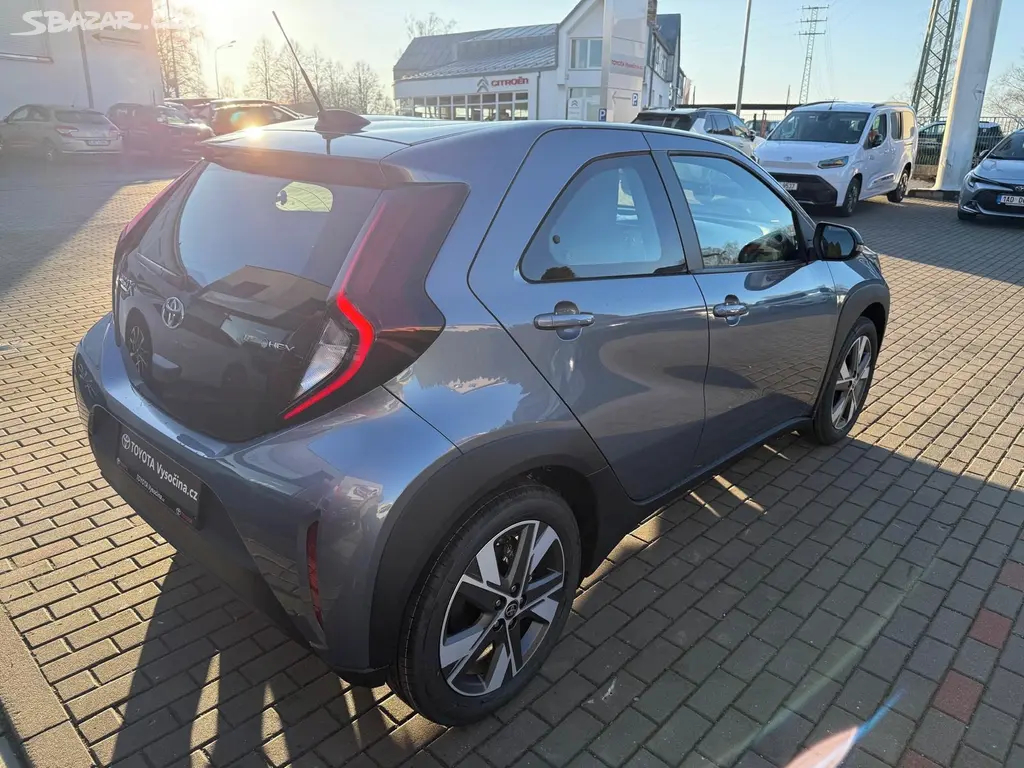 Toyota Aygo, 1.5HEV 116PS Comfort - fotka 5