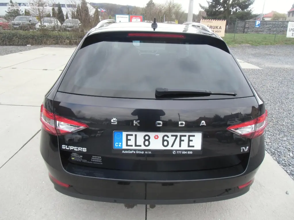 Škoda Superb 1.4 TSI iV 160kW PHEV DSG - fotka 6