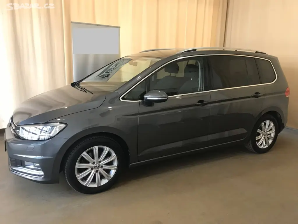 Volkswagen Touran Highline 1.4 TSI - 150 PS - fotka 2