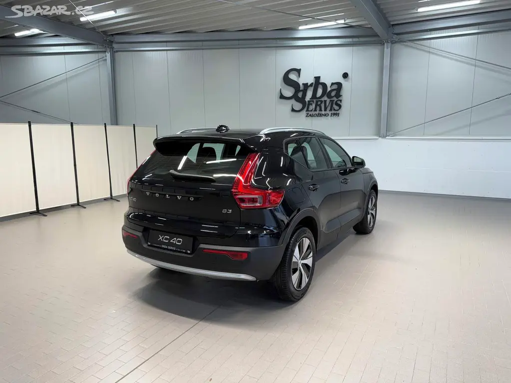 Volvo XC40, B3 2.0L 163 HP AT7 FWD CORE - fotka 4