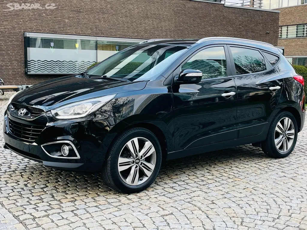 Hyundai ix35, 2.0CRD 4X4 AUT KAMERA SERVISKA - fotka 4