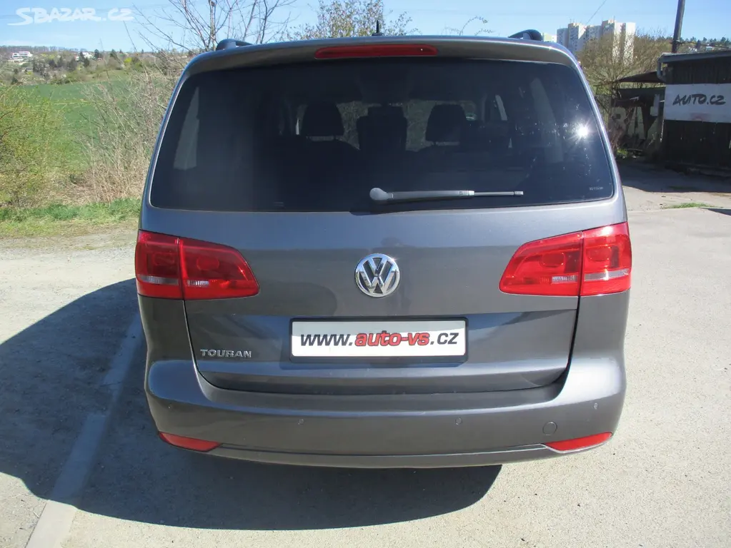 Volkswagen Touran 1,6 TDi CL BlueMotion*TAŽ.ZAŘ - fotka 6