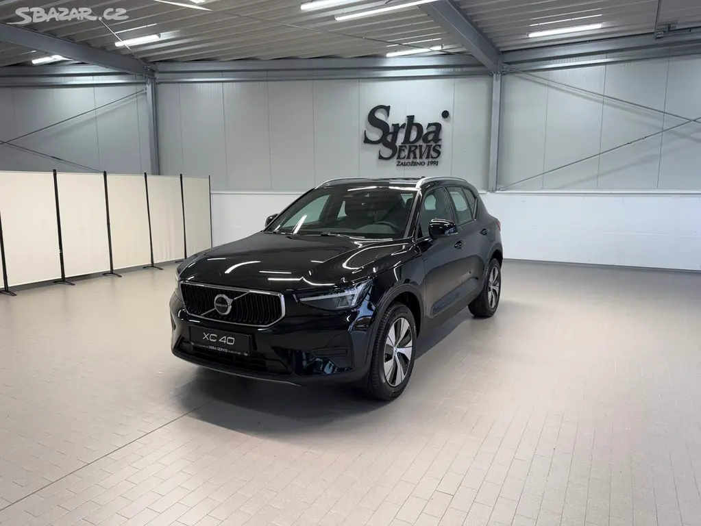 Volvo XC40, B3 2.0L 163 HP AT7 FWD CORE