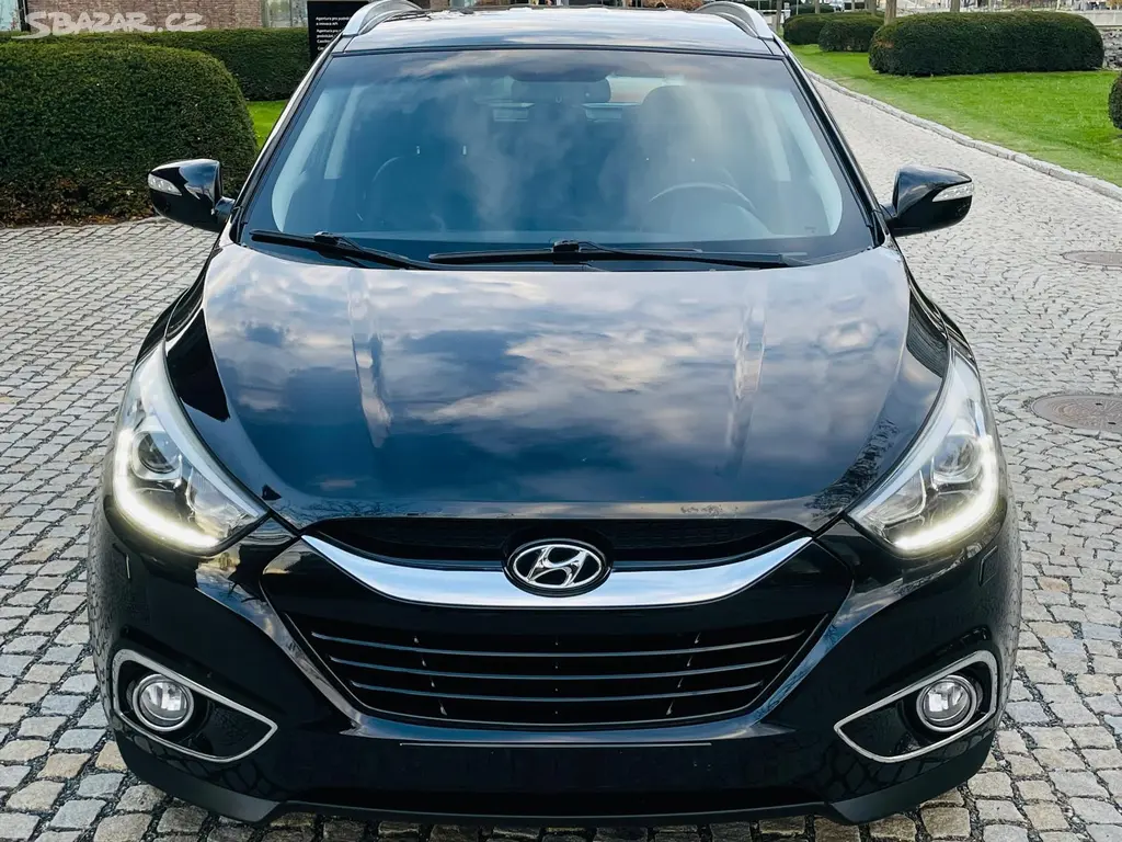 Hyundai ix35, 2.0CRD 4X4 AUT KAMERA SERVISKA - fotka 6