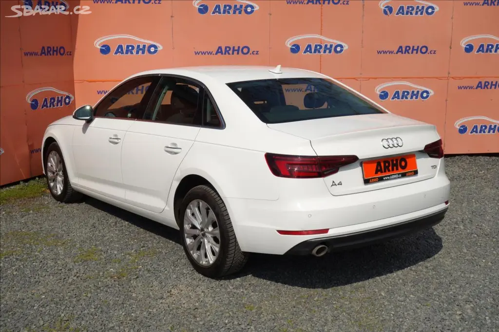 Audi A4, 2,0 TDi, ČR, 1 MAJ., SERV. KN. - fotka 5