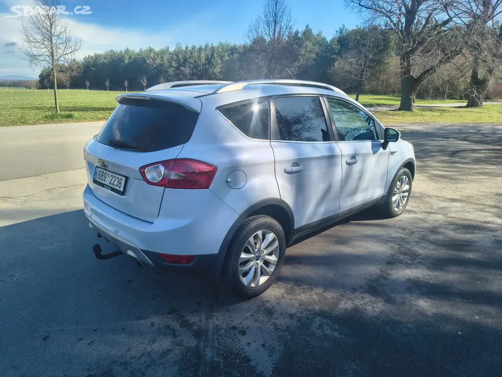 Ford Kuga 2.0 TDCi 4x4 - fotka 4