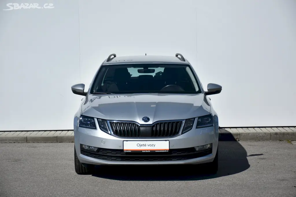 Škoda Octavia, Tour 1.6 TDI 85kW - fotka 5