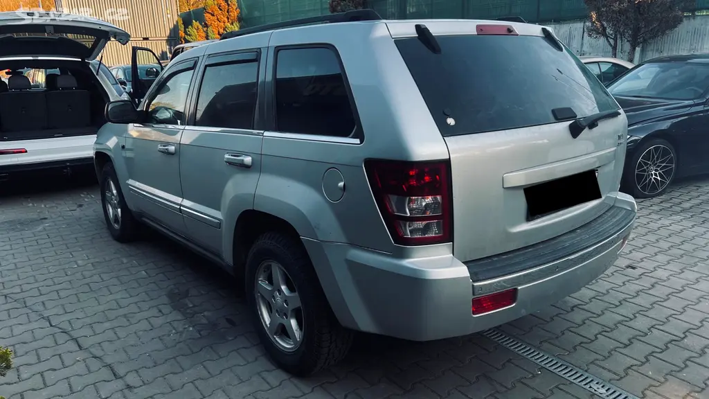 Jeep Grand Cherokee 3,0CRDi 2007 4x4 LIMITED - fotka 3
