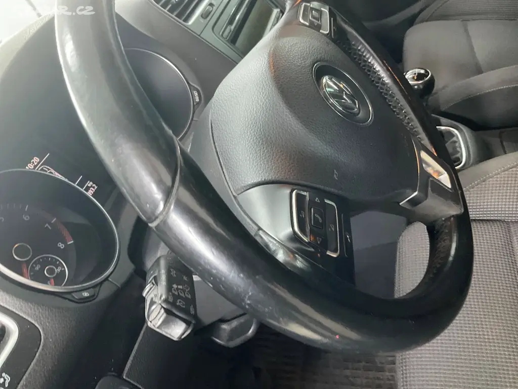 Volkswagen Golf, 1.4 Mpi 59 KW VÝBAVA HIGHLINE - fotka 5