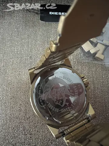 Krasne zlaté hodinky Diesel - Brno - Bazar - Sbazar.cz
