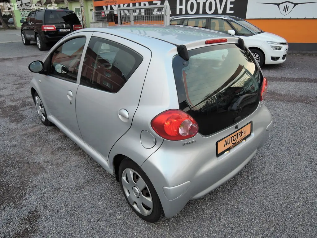 Toyota Aygo 1,0 VVT-i Cool Servis 116tkm 2007 - fotka 6