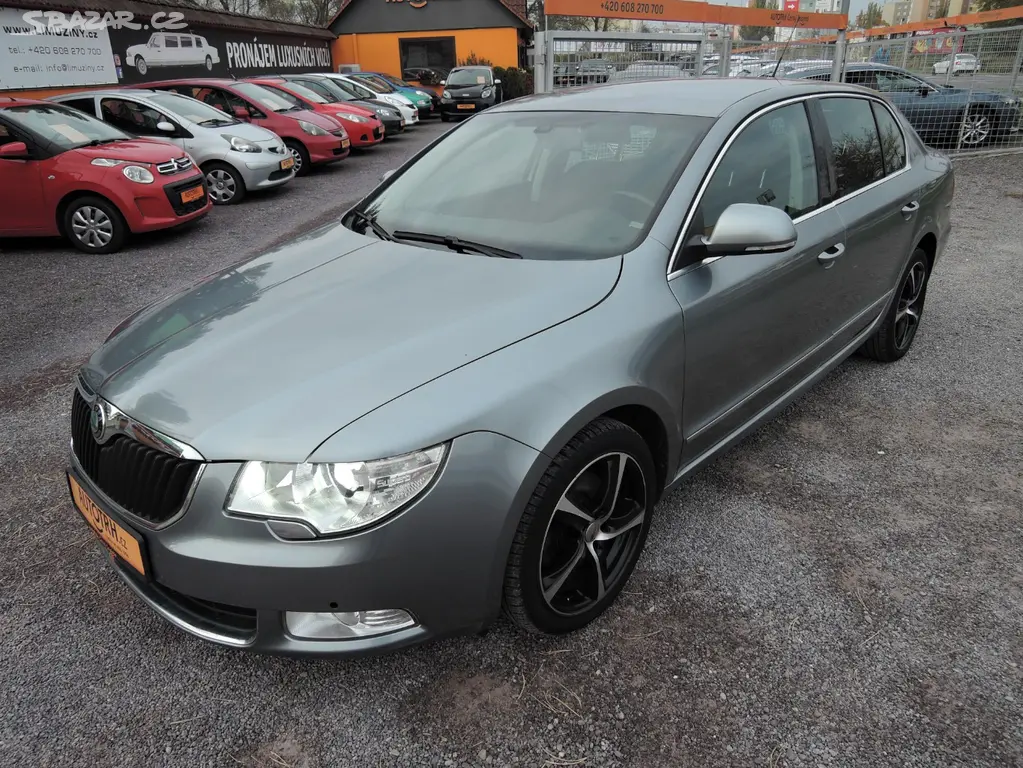 Škoda Superb, 2,0 TDi 125kW ČR Elegance 2009 - fotka 2