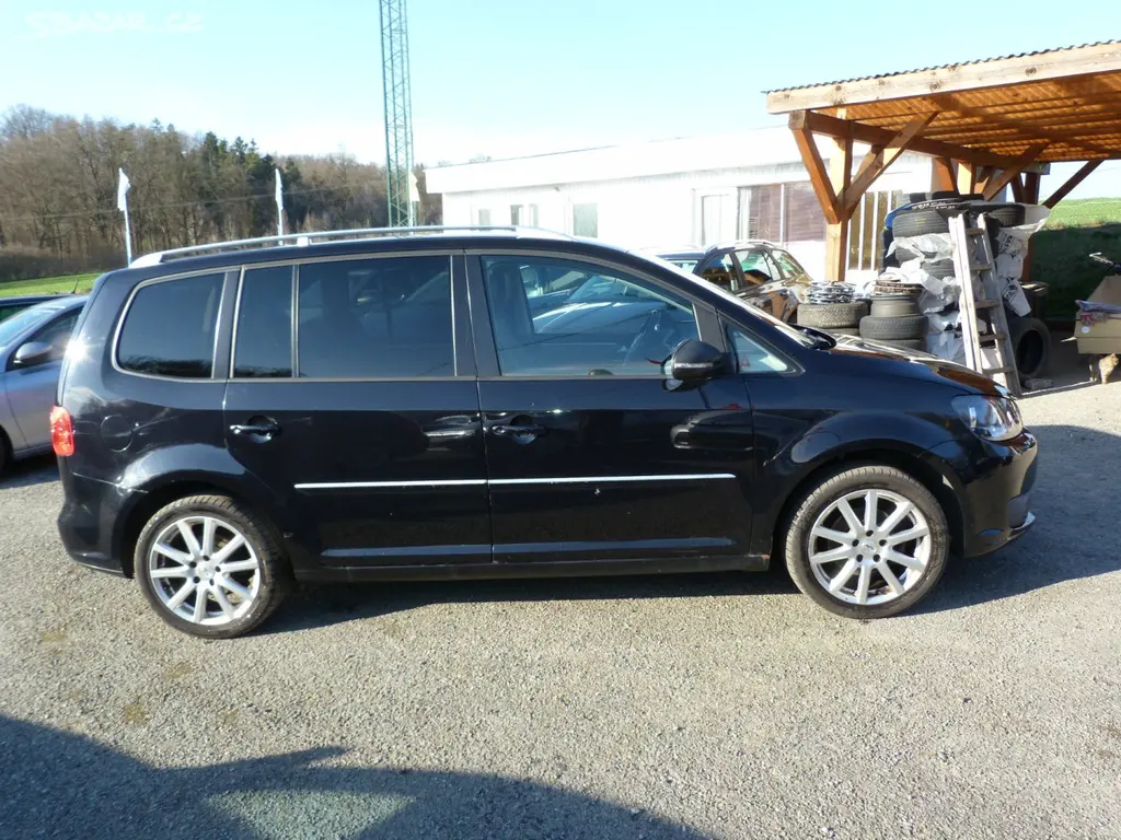 Volkswagen Touran, 1.2 tsi Highline - fotka 4