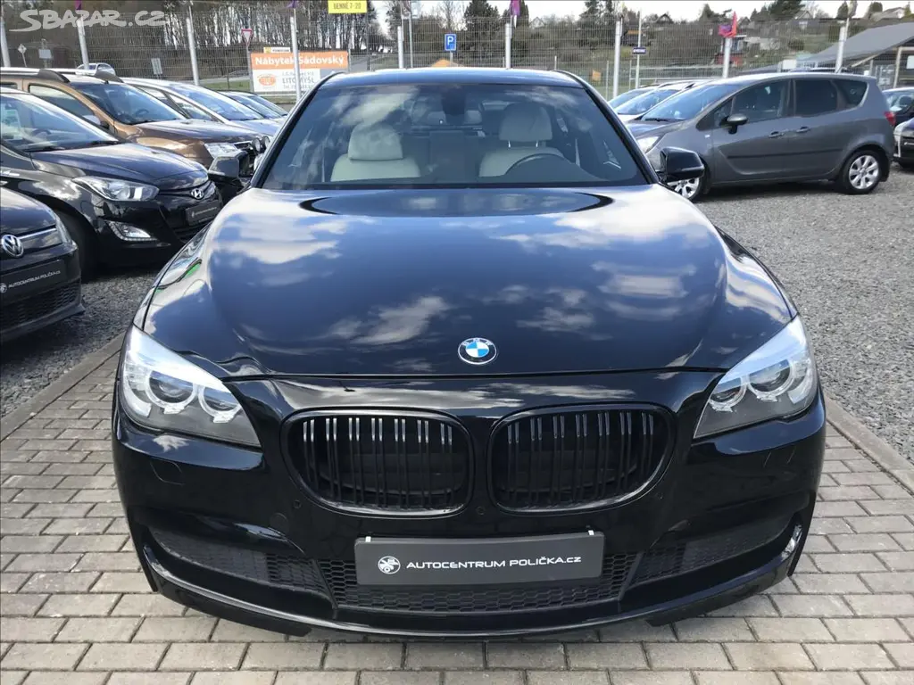 BMW Řada 7, 3,0 xDrive M-paket - fotka 3