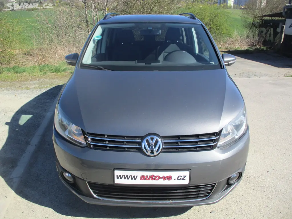 Volkswagen Touran 1,6 TDi CL BlueMotion*TAŽ.ZAŘ - fotka 2