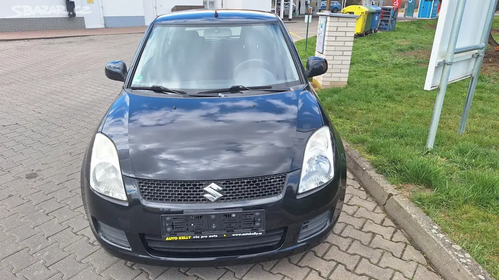 Suzuki Swift 1.3i/68kW, r.2010, 159910 km-Serv.kn. - fotka 2