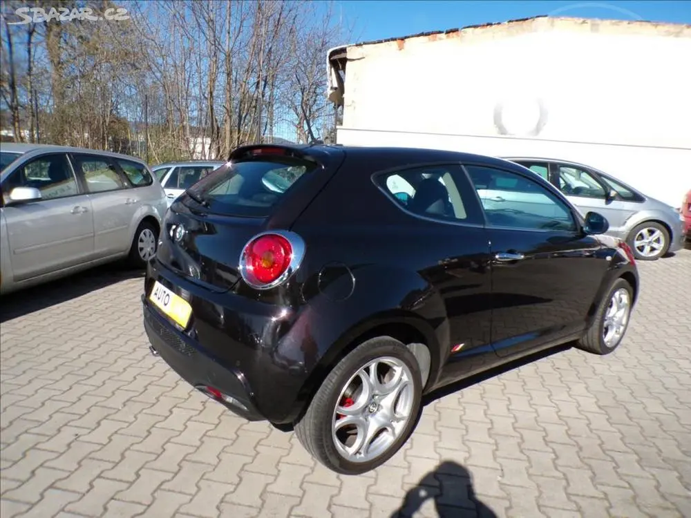 Alfa Romeo Mito 1,6 JTD 88KW NAVI,KŮŽE,SER.KNIHA - fotka 4