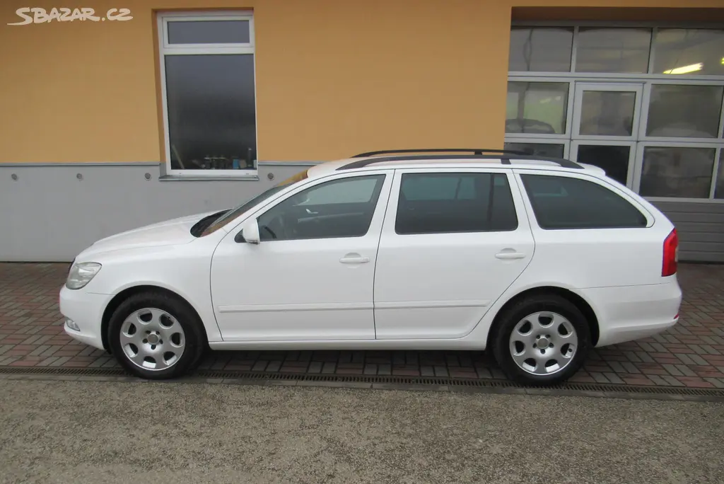 Škoda Octavia, 2.0 TDi AUT.KLIMA VYHŘÍV.SED. - fotka 6