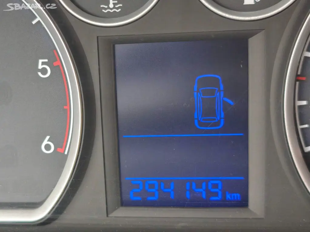Hyundai i30 CW kombi 1.6 CRDI - fotka 4