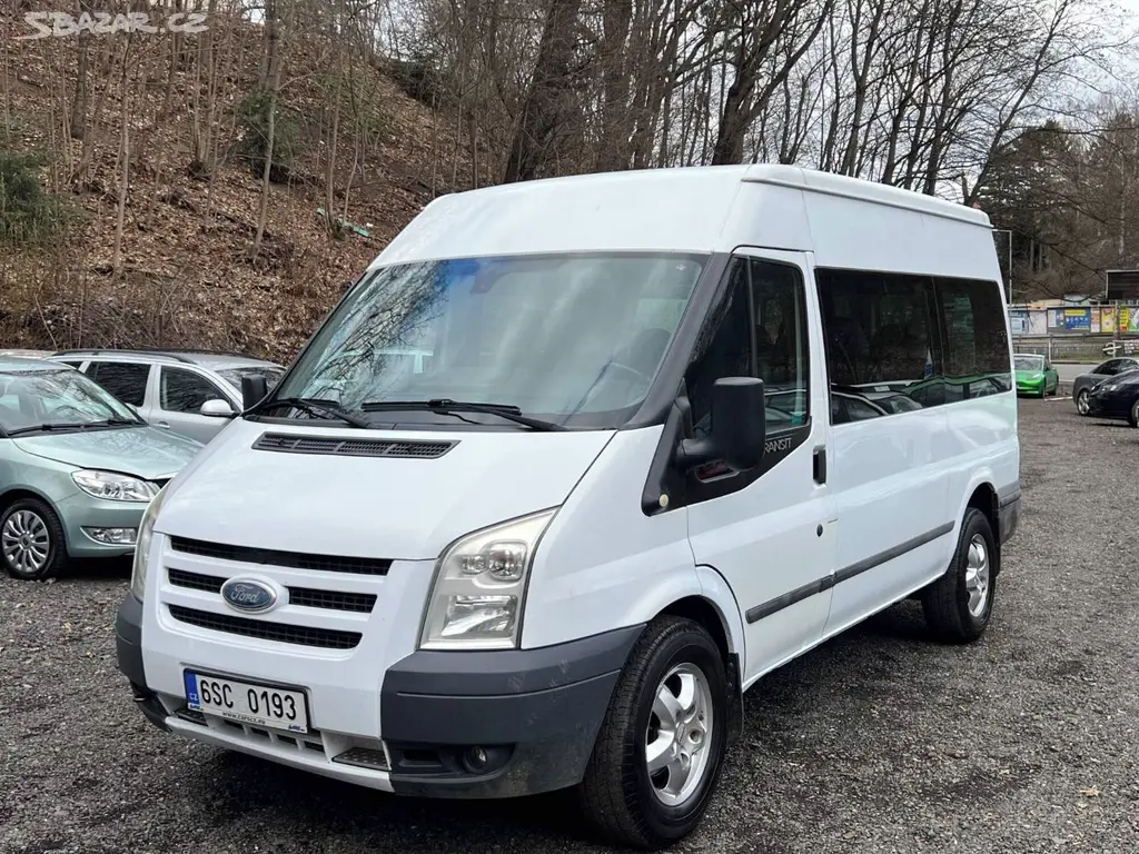 Ford Transit 2.2 TDCI 92 kW Bus 9 míst klima tažné