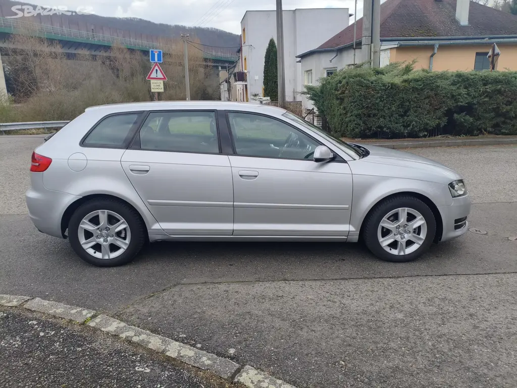 Audi A3, 1,2 TFSI 77Kw Ambition - fotka 5
