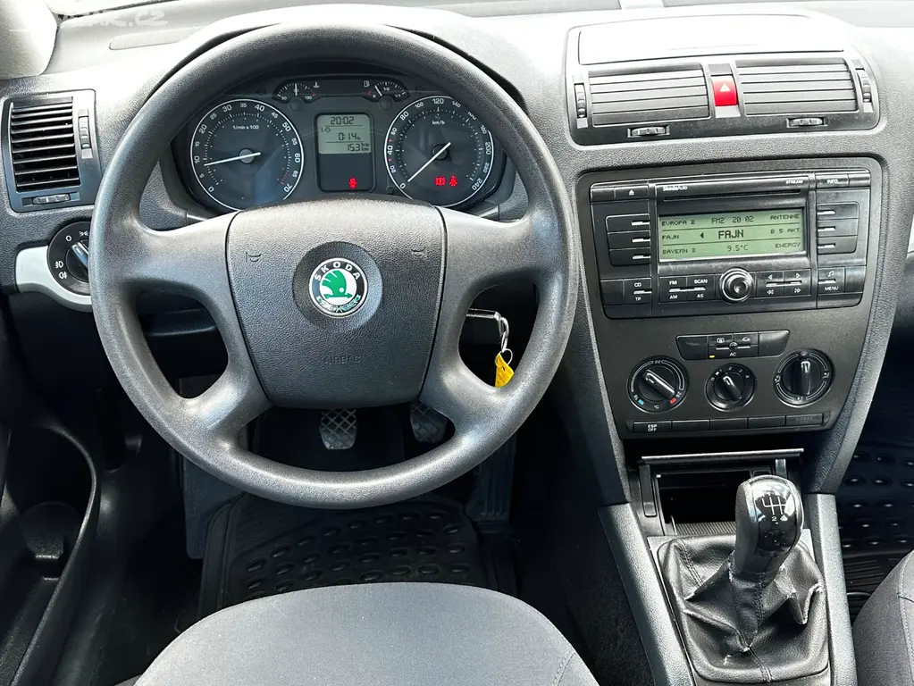 Škoda Octavia II 1.6FSi, r.2005, serviska, STK - fotka 5