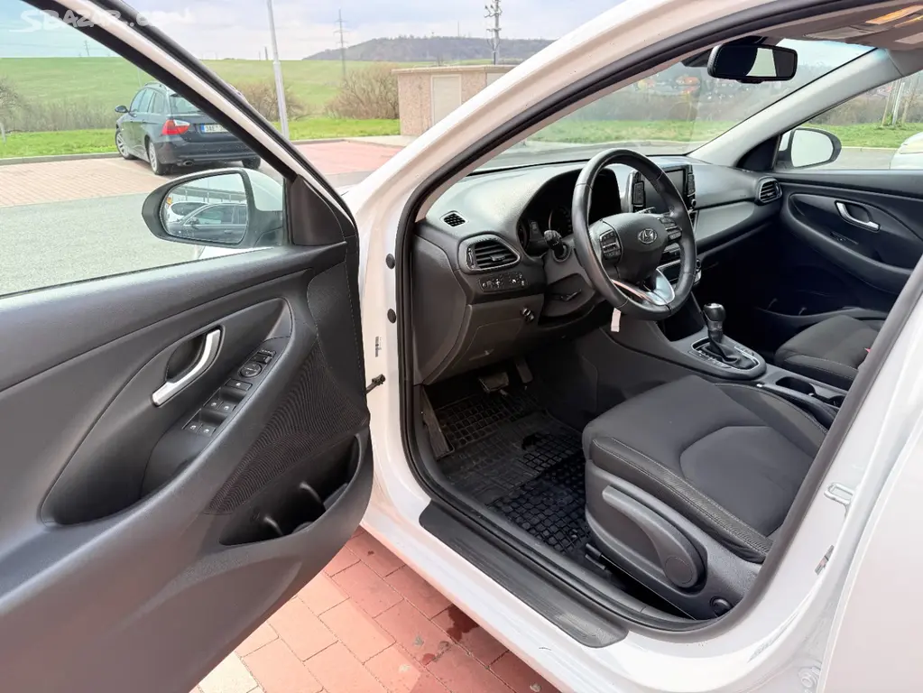 Hyundai I30 1.6CRDi AUTOMAT odpočet DPH - fotka 5
