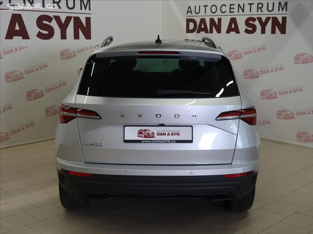 Škoda Karoq, 2,0 TDI DSG Tour 1.majitel - fotka 5
