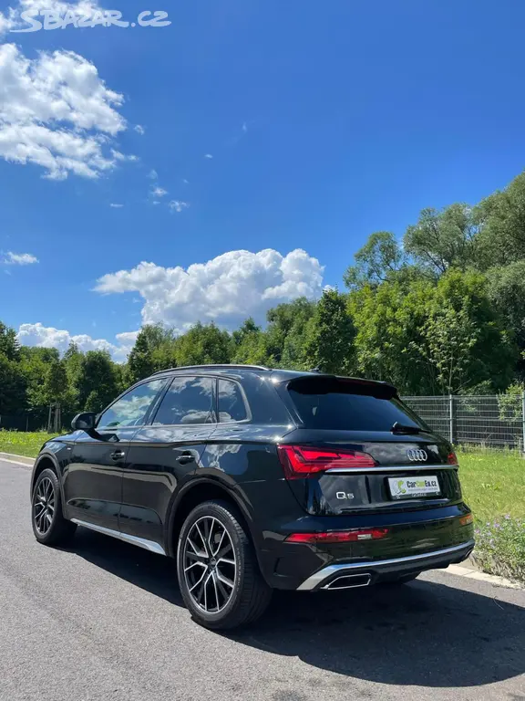 AUDI Q5 40 TDi 150KW S line quattro 2021,51 000 km - fotka 3