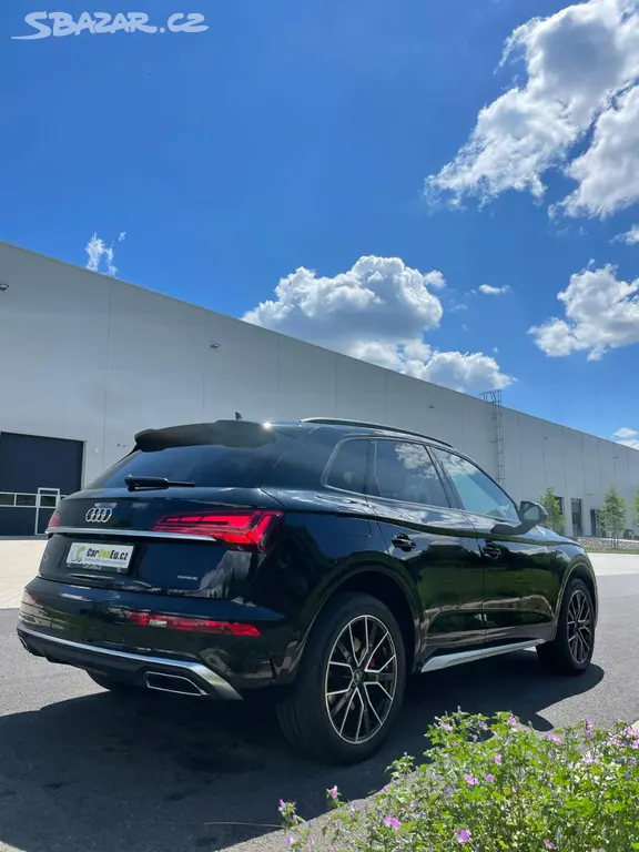 AUDI Q5 40 TDi 150KW S line quattro 2021,51 000 km - fotka 6