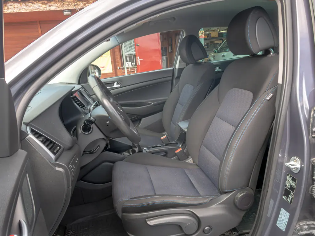 Hyundai Tucson ČR 1.7D 85KW 49.550km - fotka 6